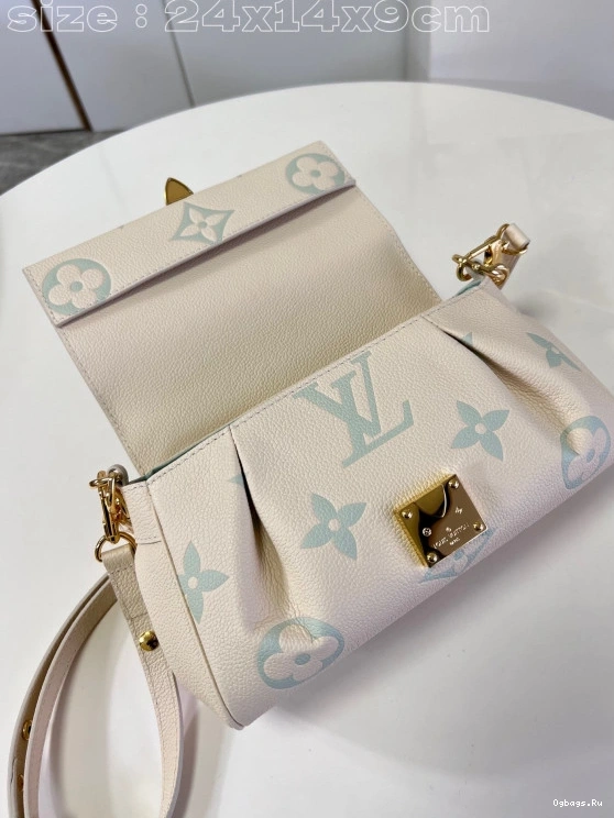 LOUIS VUITTON FAVORITE-24-14-9cm 0328